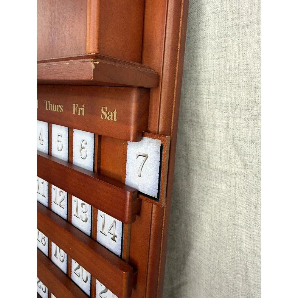 Bradford Exchange Wooden Wood Perpetual Calendar with wolves wolf Vintage read